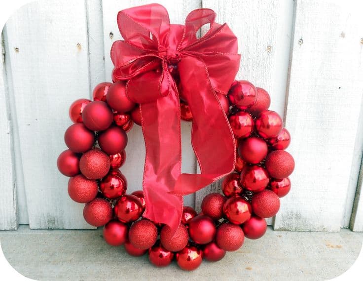 Ornament Wreath by Six Sisters Stuff