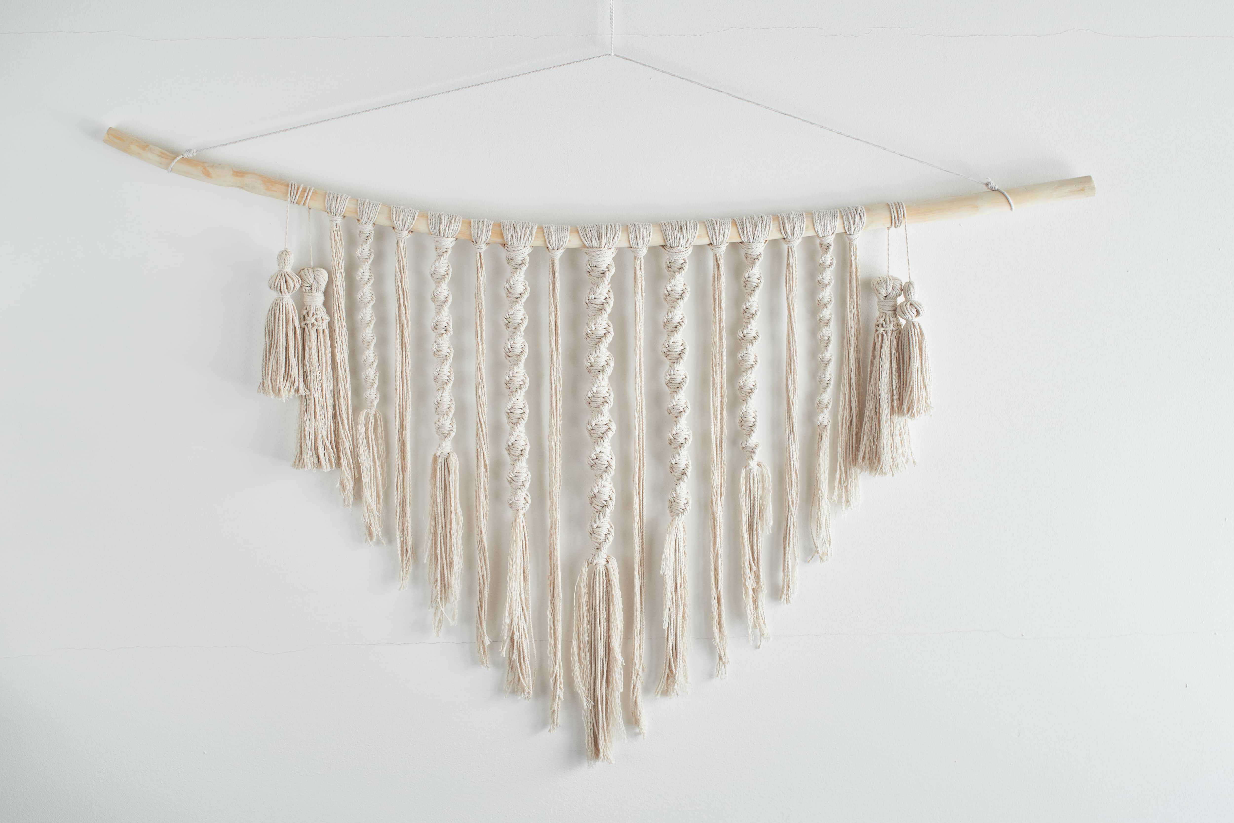 12 Awesome Macrame Wall Hangings for Your Unique Space