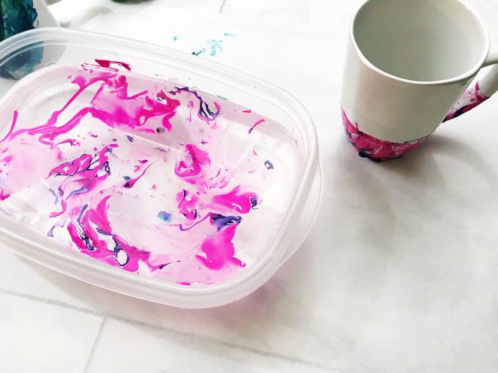 The dye dries quickly and gets goopy if you try to reuse it | WildflowersAndWanderlust.com